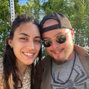 Meet your Posher! ✌🏼